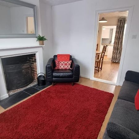 הוילה Entire House With Garden & Parking Nr Ashford Int מראה חיצוני תמונה